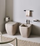 “Shui WC a terra Ceramica Cielo design bagno” “Bidet a terra Shui Ceramica Cielo” “Sanitari senza brida Ceramica Cielo Shui” “WC e Bidet Shui finiture Ceramica Cielo”